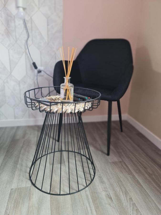 Ng Suitehome - Lille I Roubaix Centre I 121 - Pastel - Netflix - Wifi Exterior foto